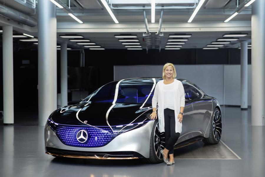  Mercedes-Benz Vision EQS 2019 года  (фото 52 из 54)